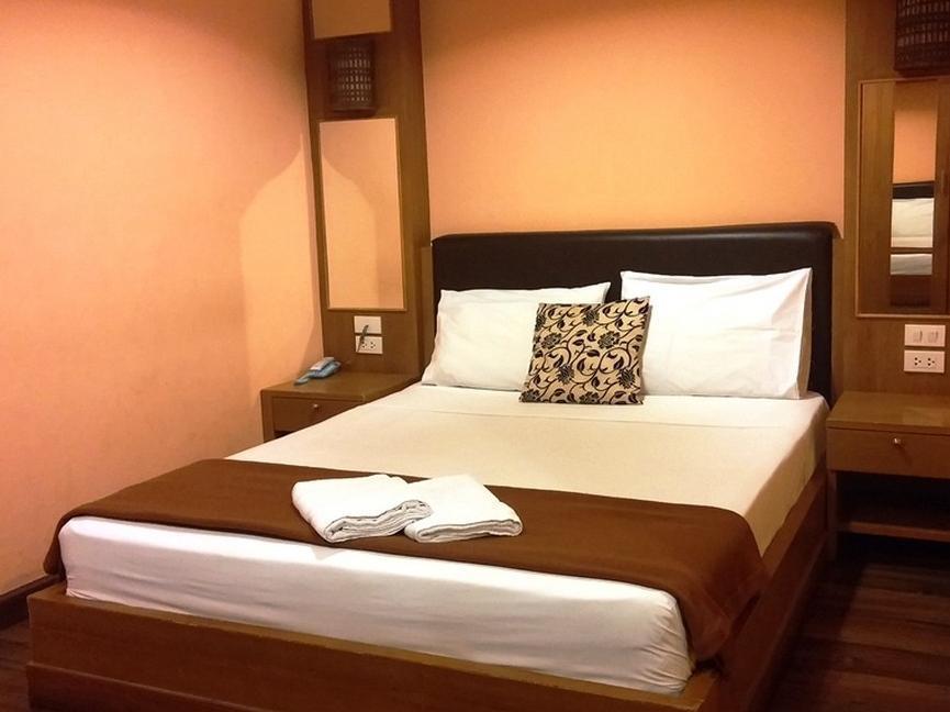 Oyo 437 Hostel Na Nara Бангкок Екстер'єр фото