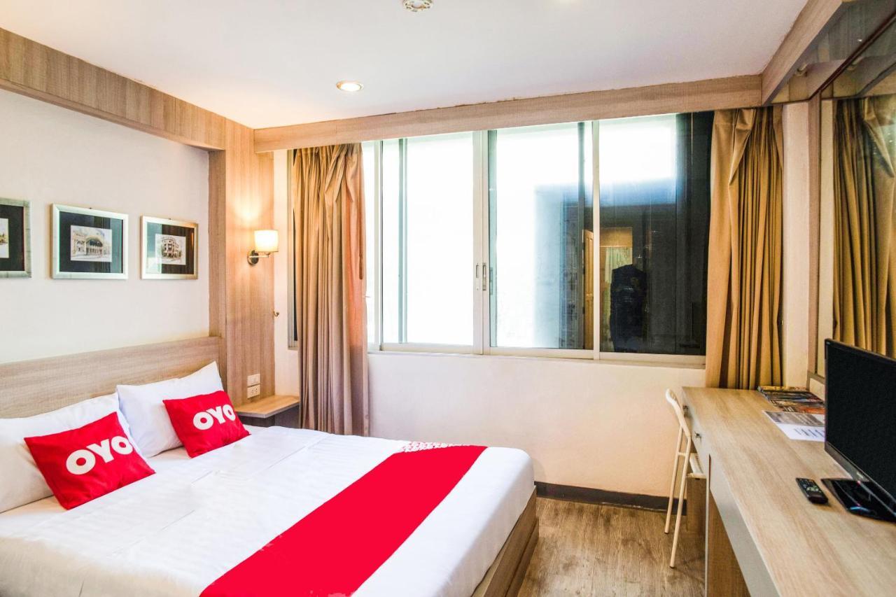 Oyo 437 Hostel Na Nara Бангкок Екстер'єр фото