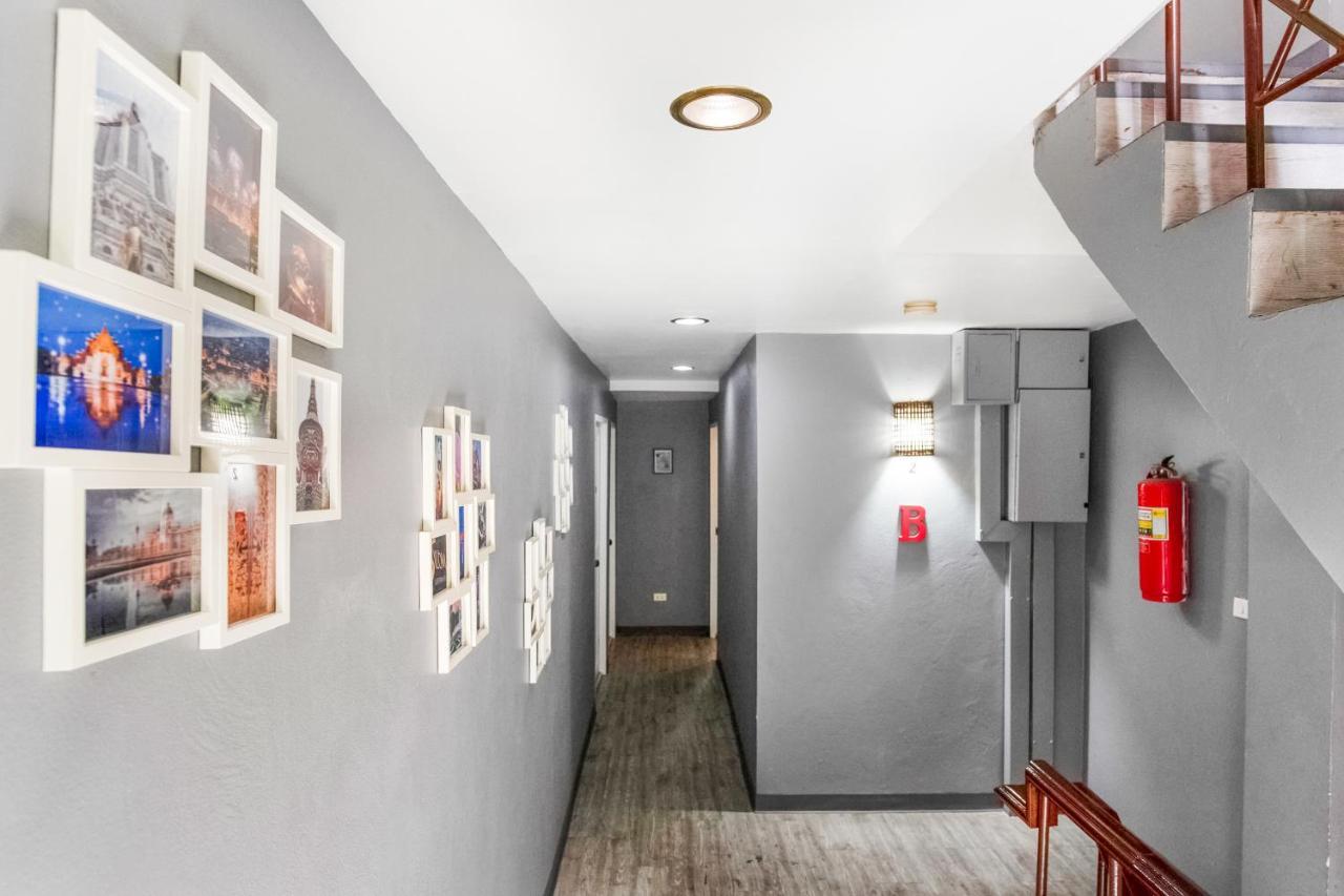 Oyo 437 Hostel Na Nara Бангкок Екстер'єр фото